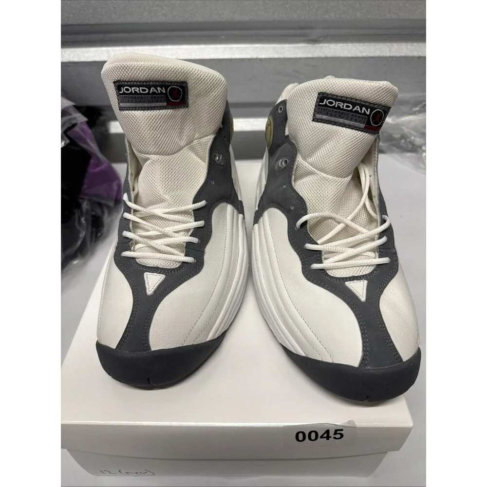 Jordan Jumpman Team 1 White Gray Retro Basketball Shoes Size 12 Men New RARE
